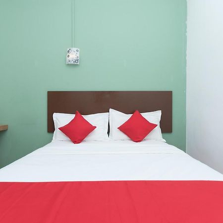 Hotel OYO 218 Storytel Kota Kinabalu Zewnętrze zdjęcie