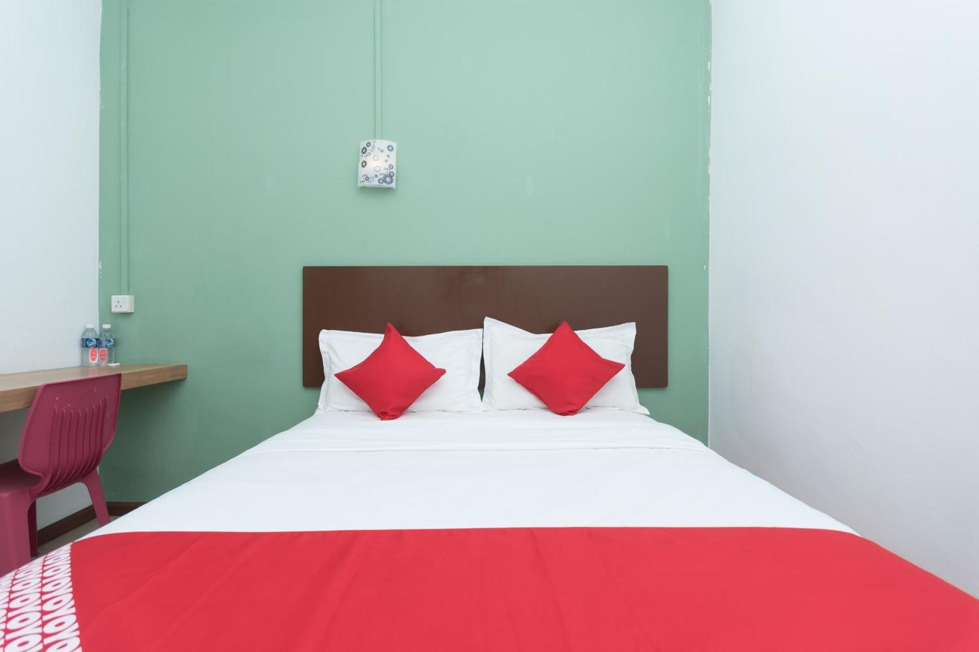 Hotel OYO 218 Storytel Kota Kinabalu Zewnętrze zdjęcie