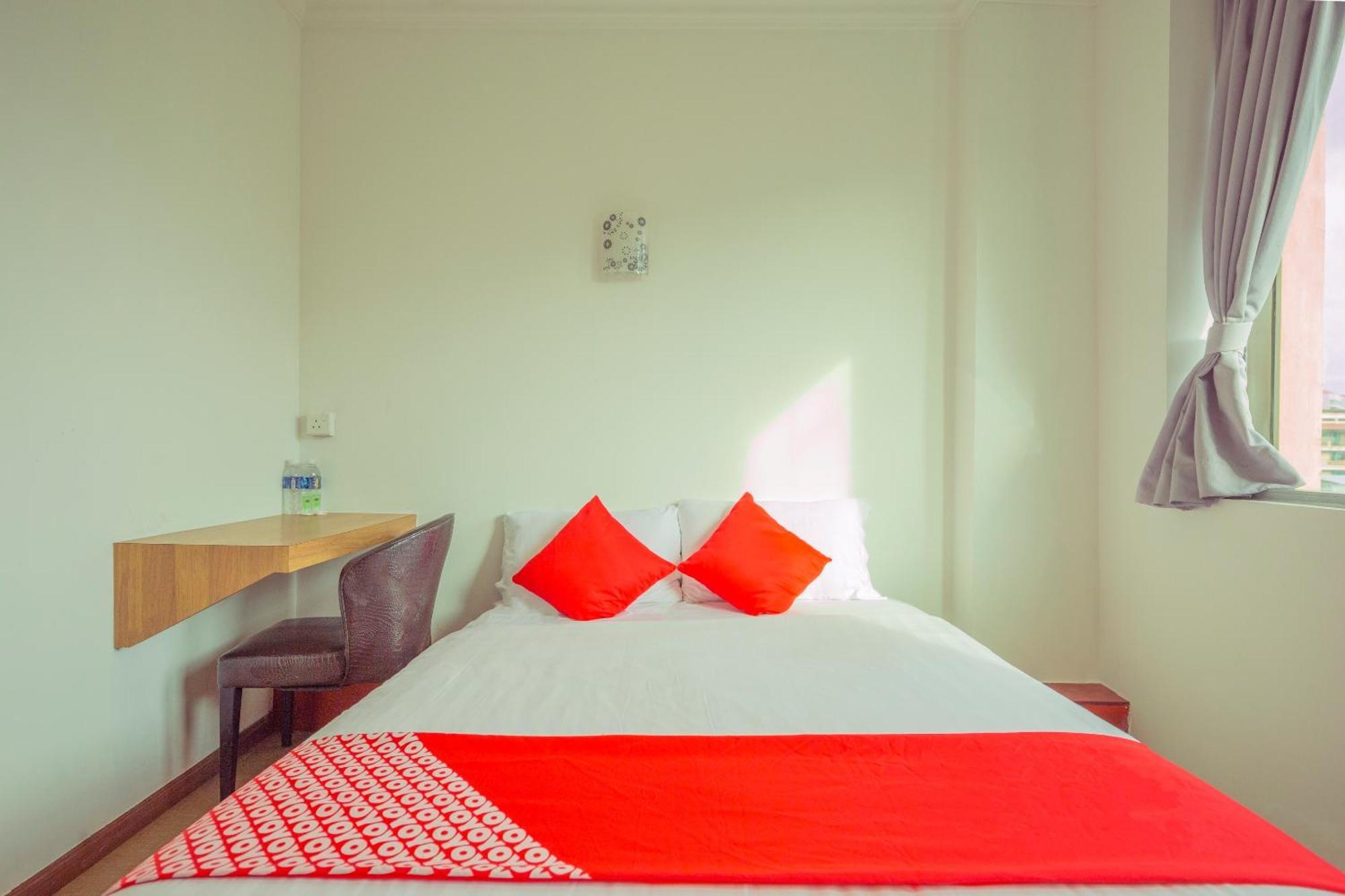 Hotel OYO 218 Storytel Kota Kinabalu Zewnętrze zdjęcie